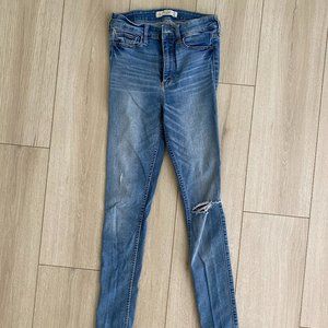 Abercrombie & Fitch High Rise Super Skinny Light Blue Jeans Size 2S/w26